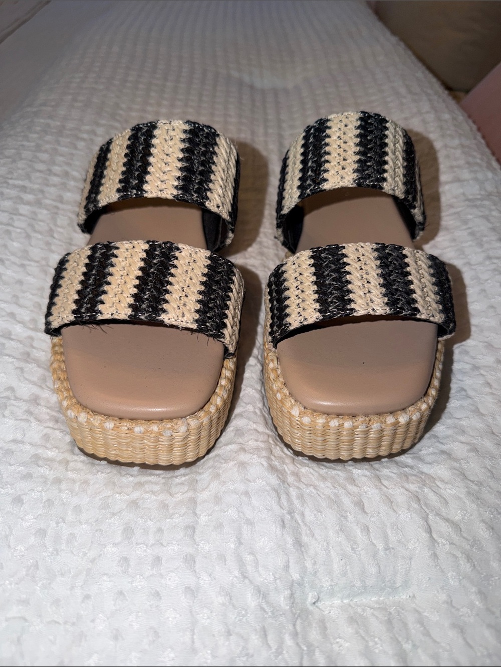 Marc Fisher Woven Black and Cream Slide Sandals - Like New Size 7.5